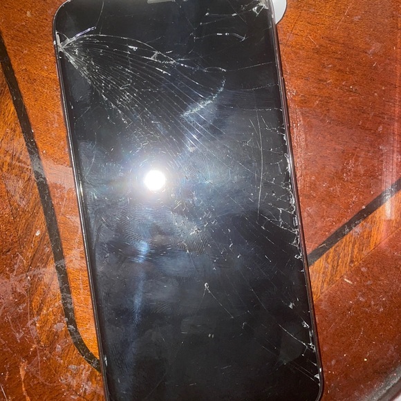 iPhone X - Picture 1 of 2